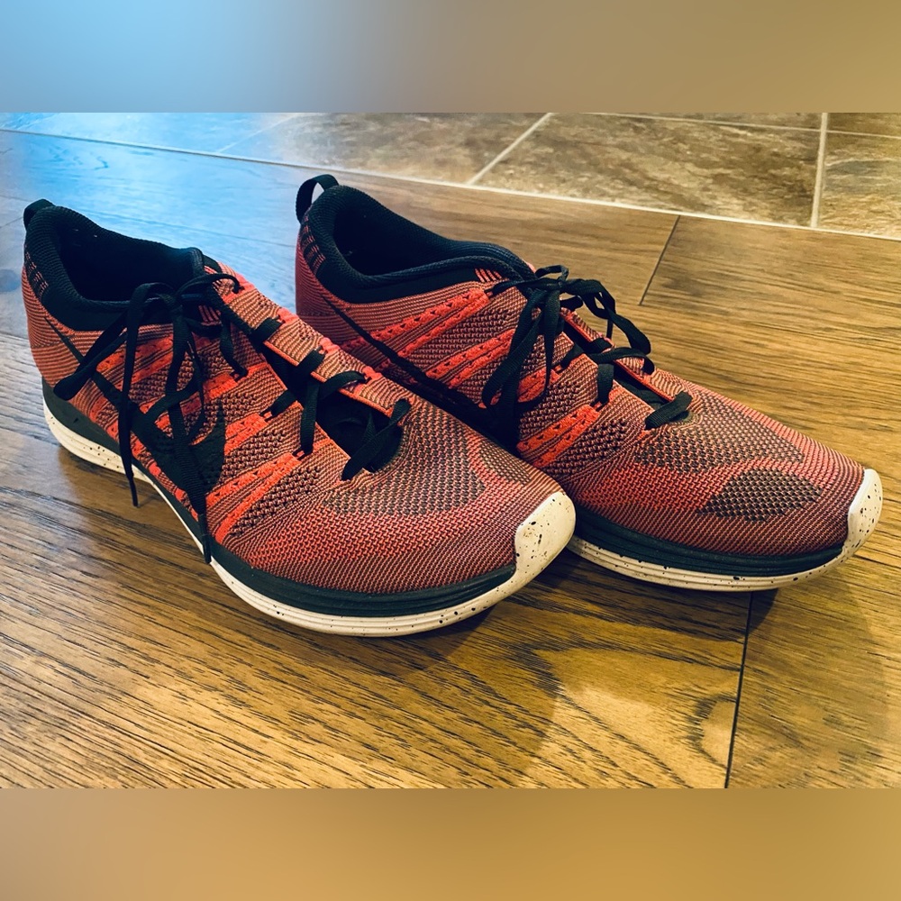 Nike Men's Flyknit One Black and Pink